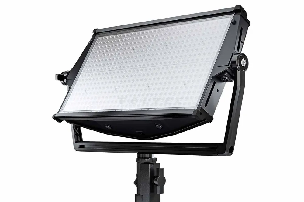 Litepanels Astra IP 2x1 Bi-Color LED Panel (Standard Yoke) Begrenztes Angebot